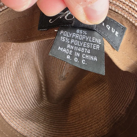 Montique H-42 Mens Straw Fedora Hat Brown